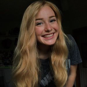 Meet your Posher, Abbie